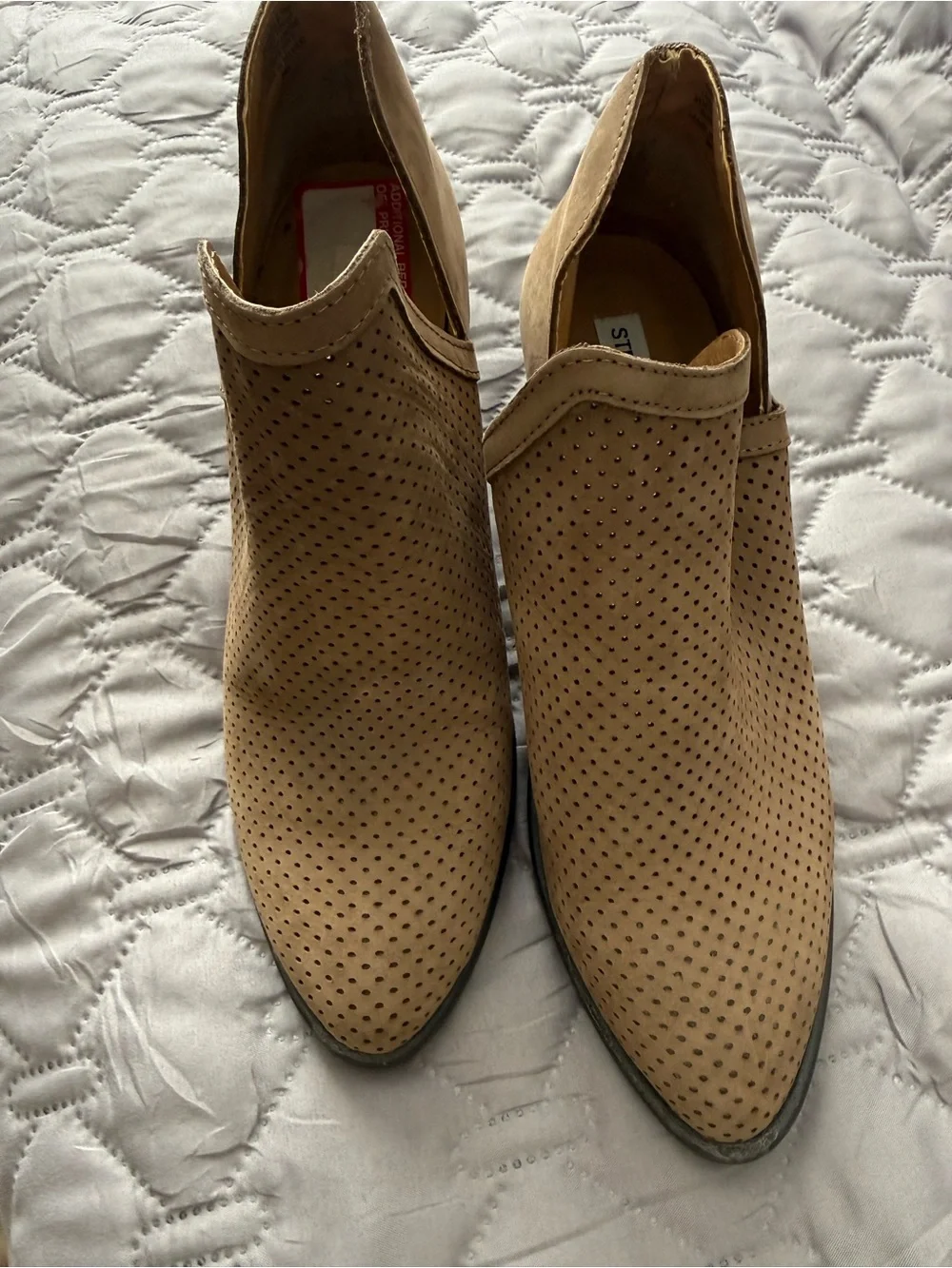 Steve Madden Taupe Perforated Women's Ankle Booties - like new